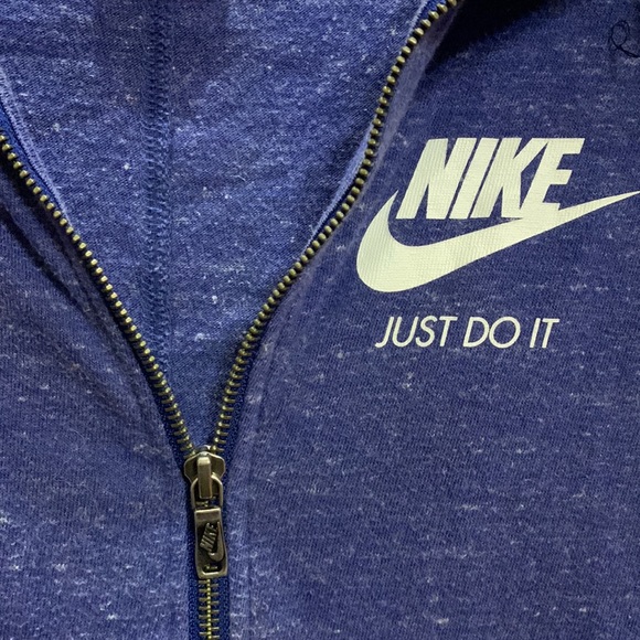 Nike zippered hoodie. - Picture 4 of 4